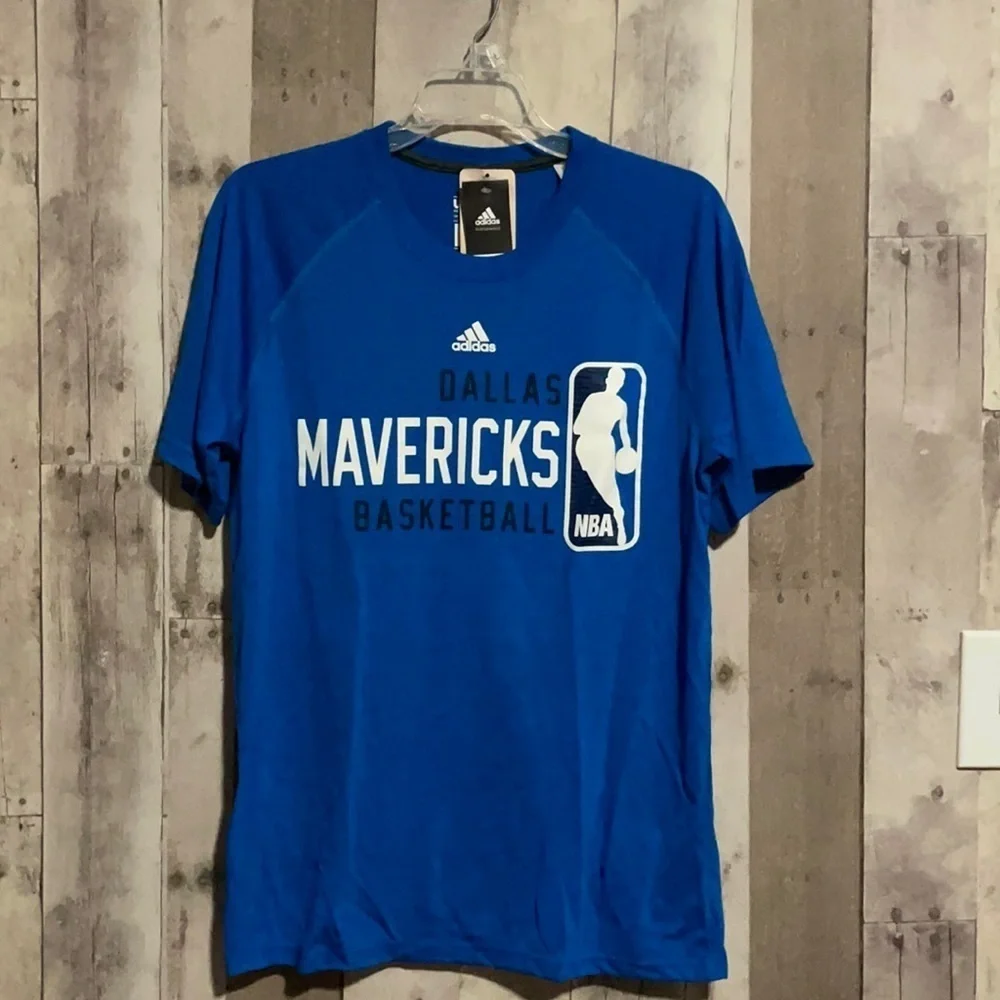 NBA Basketball Adidas Dallas Mavericks Blue Short Sleeve Medium Tee Shirt NEW